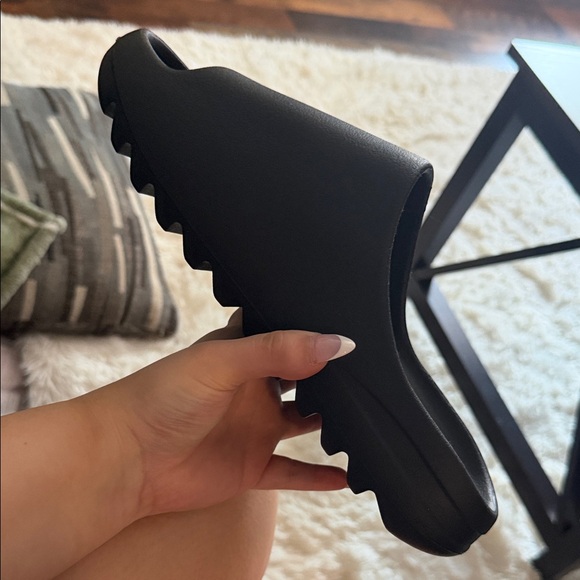 Yeezy Shoes - Yeezy slides